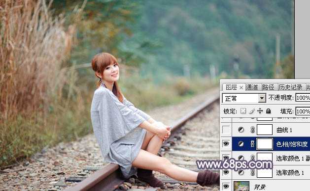 Photoshop为铁轨上的美女加上甜美的中性粉调蓝黄色