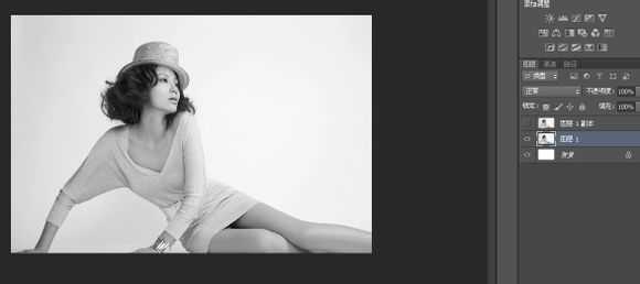 只需1分钟 PS为美女照片制作卷页效果